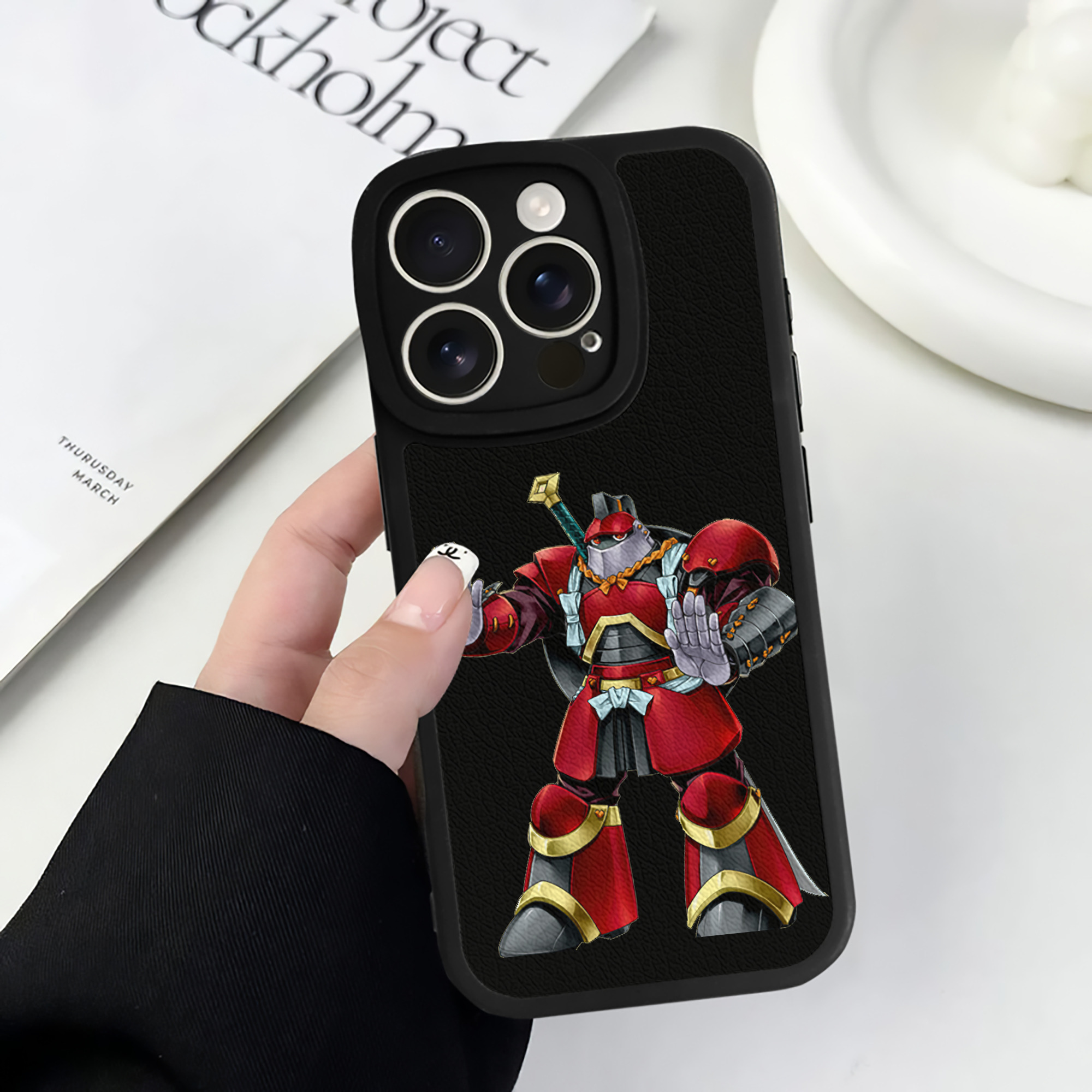 遊☆戯☆王 Yu-Gi-Oh! 【iPhone 16シリーズ対応】シリコンスマホケース（レザー調） 材質：シリコン